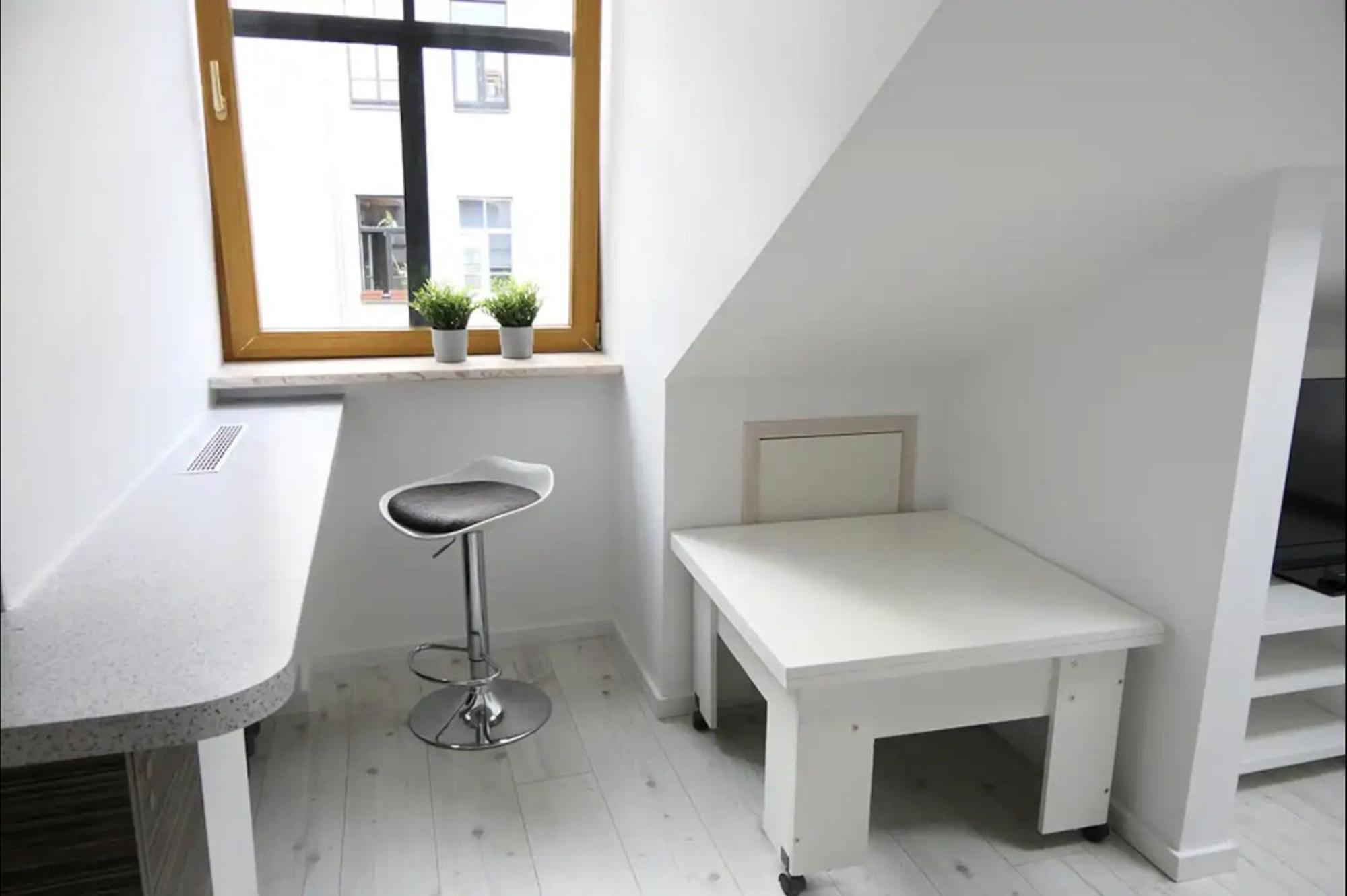 The Henhouse - A Modern Loft In The Very Center 公寓 *